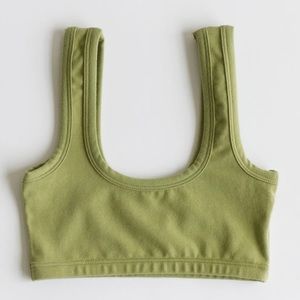 ARQ WIDE STRAP BRA IN PISTACHIO